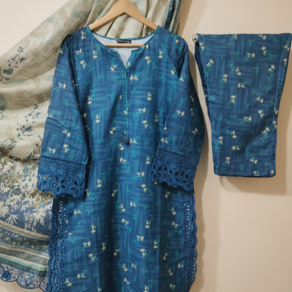 🔥 Sadabahar Luxury Khaddar Cut Work Embroidered 3 Piece Collection 2024