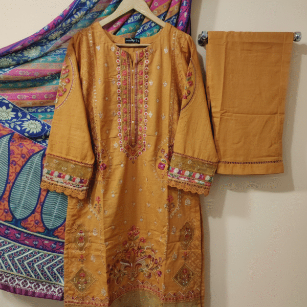 ✨ Winter Luxury Sale – Sadabahar Karandi Collection 2024 ✨