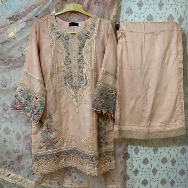 Mahpara by Sada Bahar Stitched 3 Piece Festive Formals Vol-17 Collection'2025