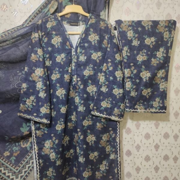 𝑵𝒆𝒘 𝑲𝒉𝒂𝒅𝒅𝒆𝒓 embroidered 𝑪𝒐𝒍𝒍𝒆𝒄𝒕𝒊𝒐𝒏