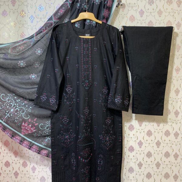 Baba posh khaddar 3 piece winter 2025