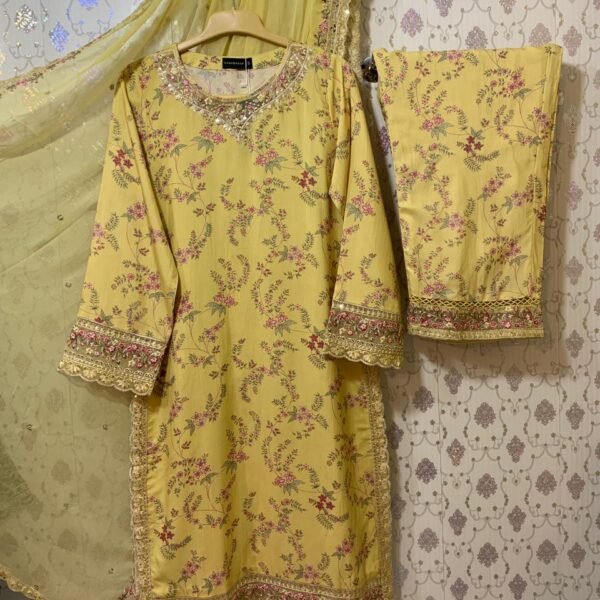 𝙎𝙖𝙙𝙖𝙗𝙖𝙝𝙖𝙧 𝙇𝙪𝙭𝙪𝙧𝙮 𝙑𝙞𝙨𝙘𝙤𝙨𝙚 𝙒𝙞𝙩𝙝 𝘾𝙝𝙞𝙛𝙛𝙤𝙣 𝙀𝙢𝙗𝙧𝙤𝙞𝙙𝙚𝙧𝙚𝙙 𝘿𝙪𝙥𝙖𝙩𝙩𝙖