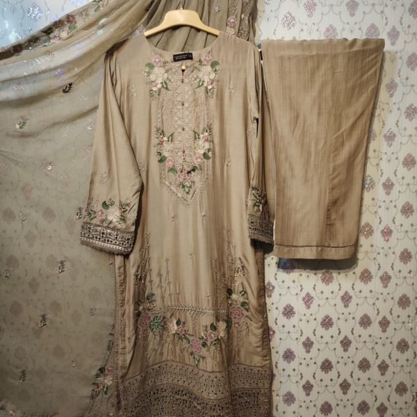 𝙎𝘼𝘿𝘼𝘽𝘼𝙃𝘼𝙍 𝙇𝙪𝙭𝙪𝙧𝙮 Lawn 𝙁𝙚𝙨𝙩𝙞𝙫𝙚 Heavy 𝙀𝙢𝙗 𝟯𝙋𝙄𝙀𝘾𝙀 𝙎𝙏𝙄𝙏𝘾𝙃𝙀𝘿 𝘾𝙊𝙇𝙇𝙀𝘾𝙏𝙄𝙊𝙉 𝟮𝟬𝟮6